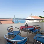 Alajbeg Apartament *