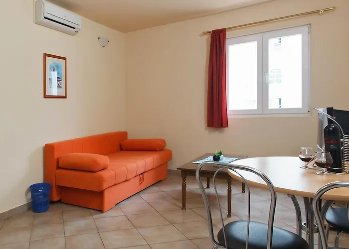 아파트 알라이베그 *