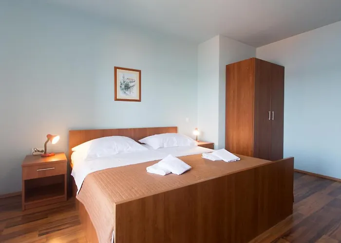 알라이베그 아파트