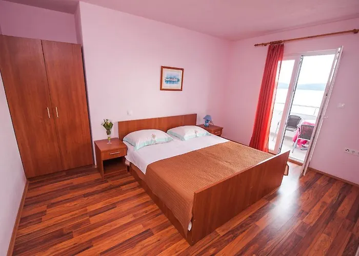 아파트 알라이베그 트로기르