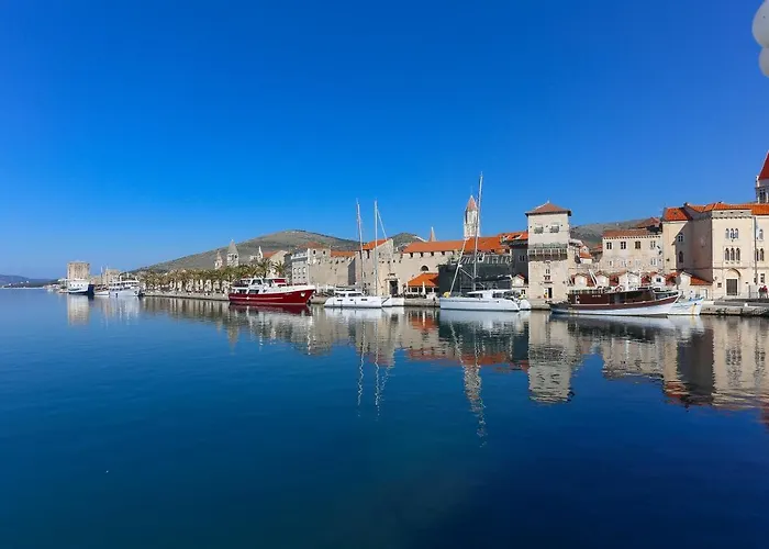 Alajbeg * Трогир